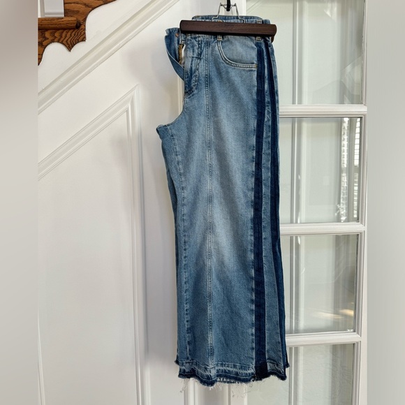 Anthropologie Pilcro Adidas Mid-Rise Frayed Relaxed Flare Jeans - Picture 10 of 11